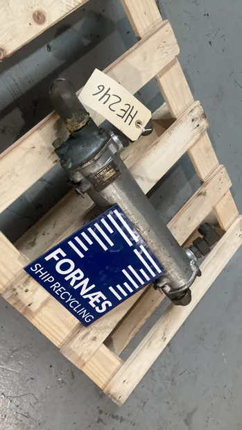 Image 1 of 4 - Bowman - EC140