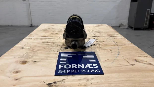 Image 3 of 7 - Kirk - LP 2000-24