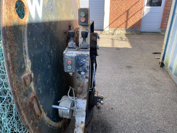 Image 7 of 7 - ND383