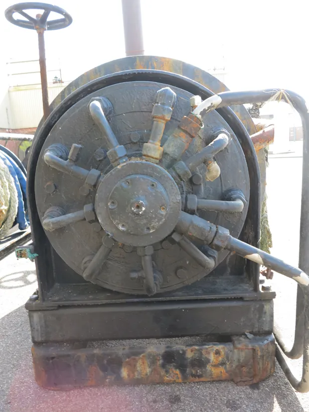 Image 6 of 8 - Trawl winch