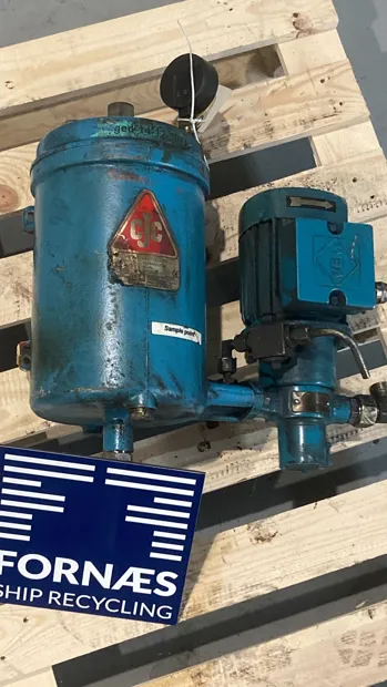 Image 4 of 6 - CJC - HDU 15/25 PV-Z