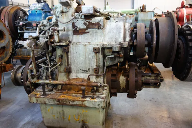 Image 7 of 9 - Nico - MGC 2000 AKV