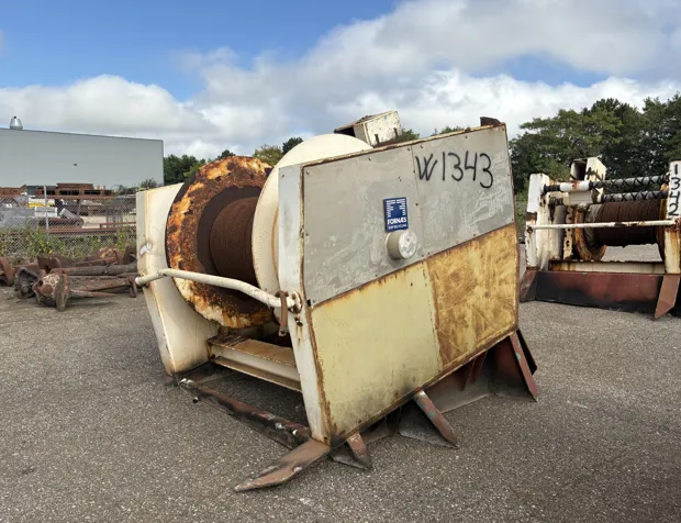 Image 4 of 7 - Trawl winch