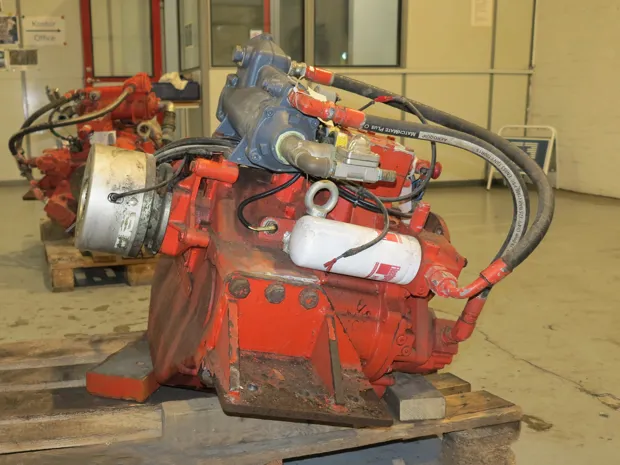 Image 2 of 7 - Twin Disc - MGX-5135RV