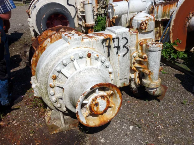 Image 2 of 3 - Tackle winch