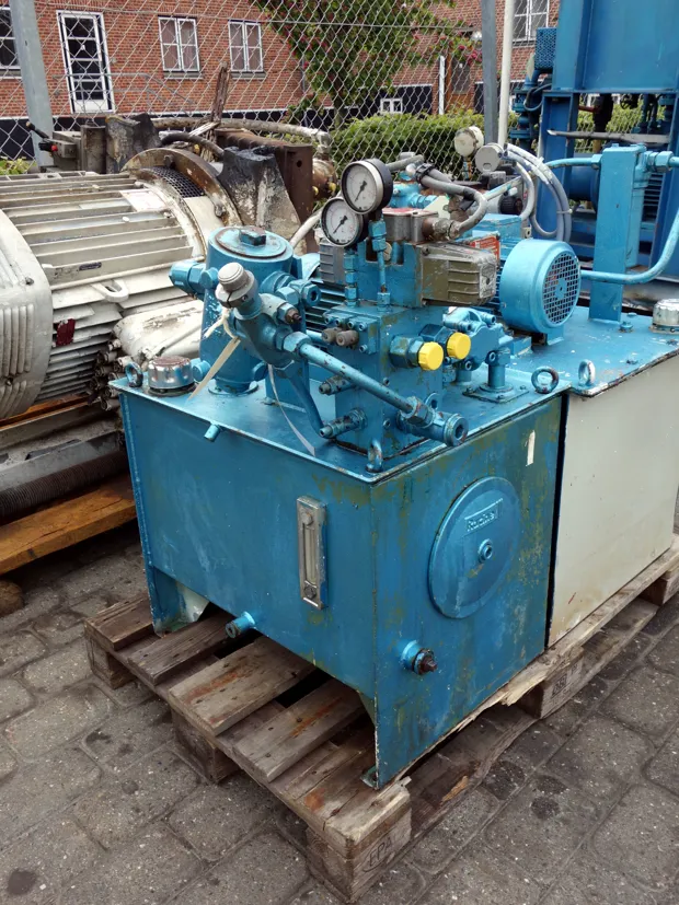 Image 1 of 2 - HS217