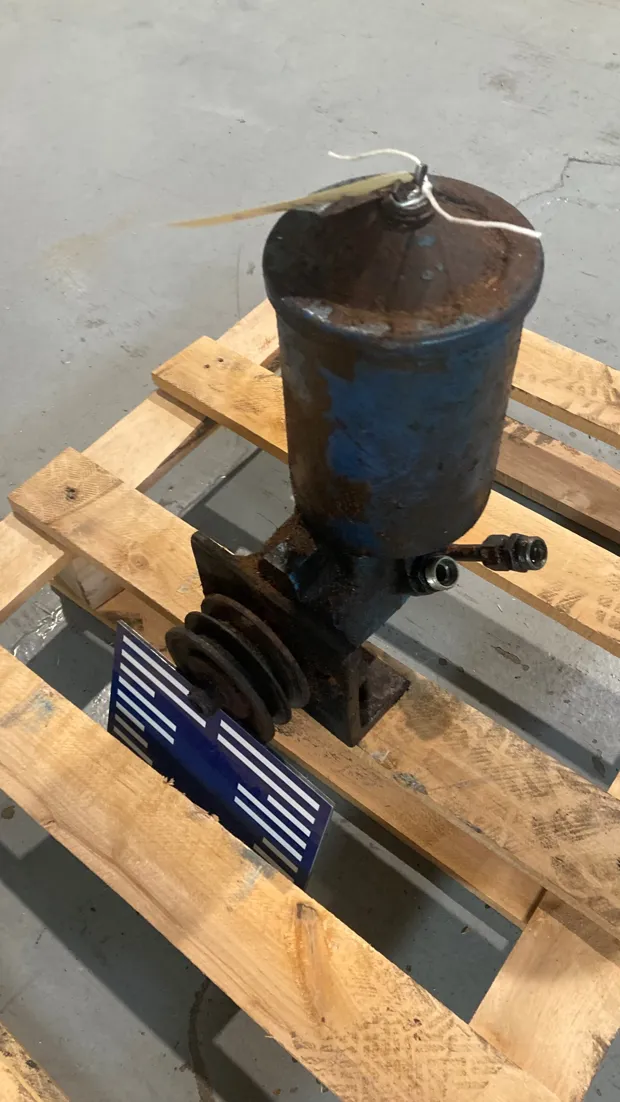 Image 2 of 6 - P155
