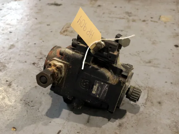 Image 2 of 4 - HP904