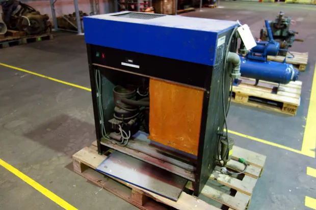 Image 1 of 3 - Stenhøj