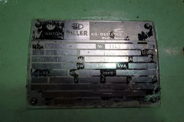 Image 2 of 2 - Anton Piller - NKT 200-4