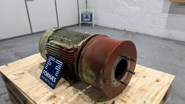 Image 3 of 8 - AEG - AM160LZA4