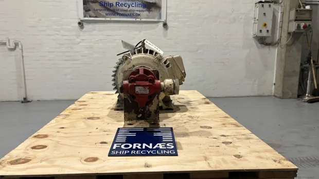 Image 10 of 13 - HP983