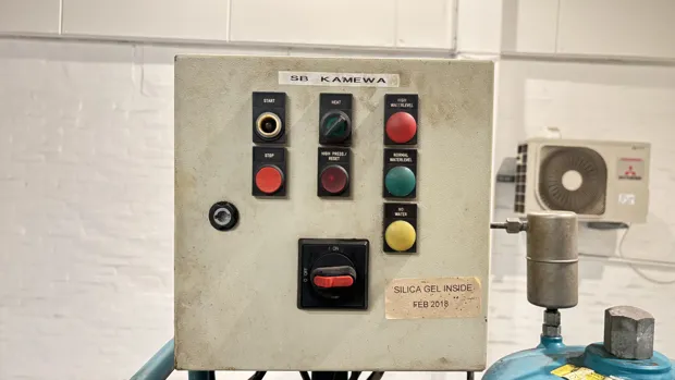 Image 4 of 10 - CJC - PTU2 27/27PM-DEH1PW