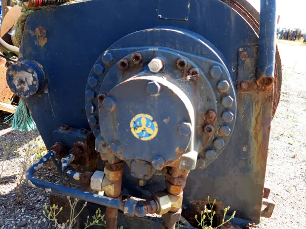 Image 4 of 4 - Trawl winch