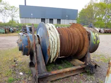Split winch