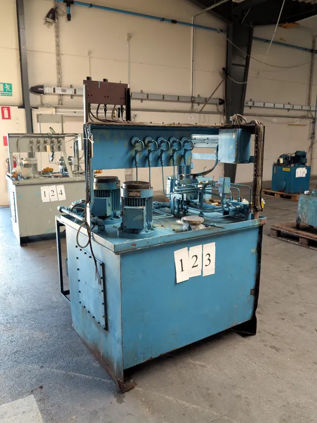 Image 1 of 4 - HS123