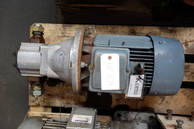 Image 1 of 5 - HP809