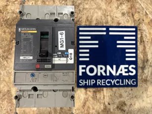 Merlin Gerin - Compact