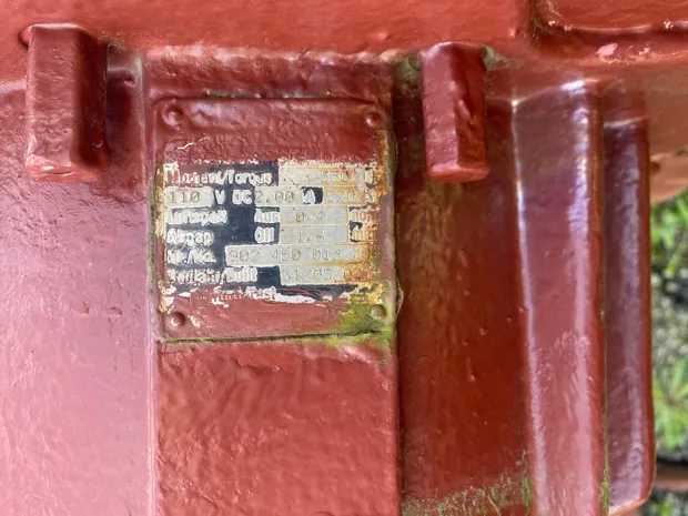 Image 9 of 9 - Anchor winch