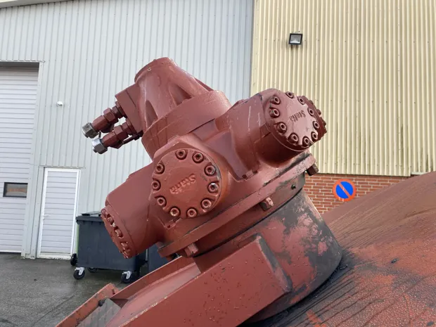 Image 5 of 7 - Chain wheel