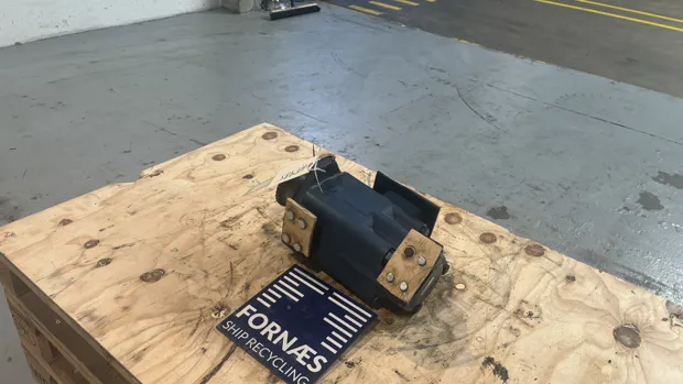 Image 4 of 11 - HP985