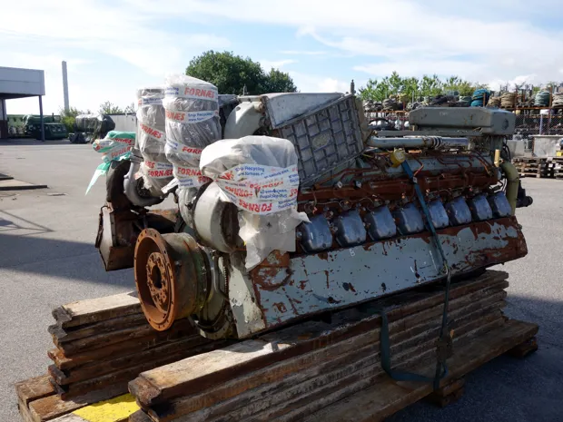 Image 4 of 5 - Deutz - 16M 816...