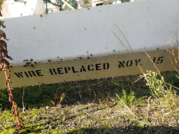 Image 5 of 5 - Davit