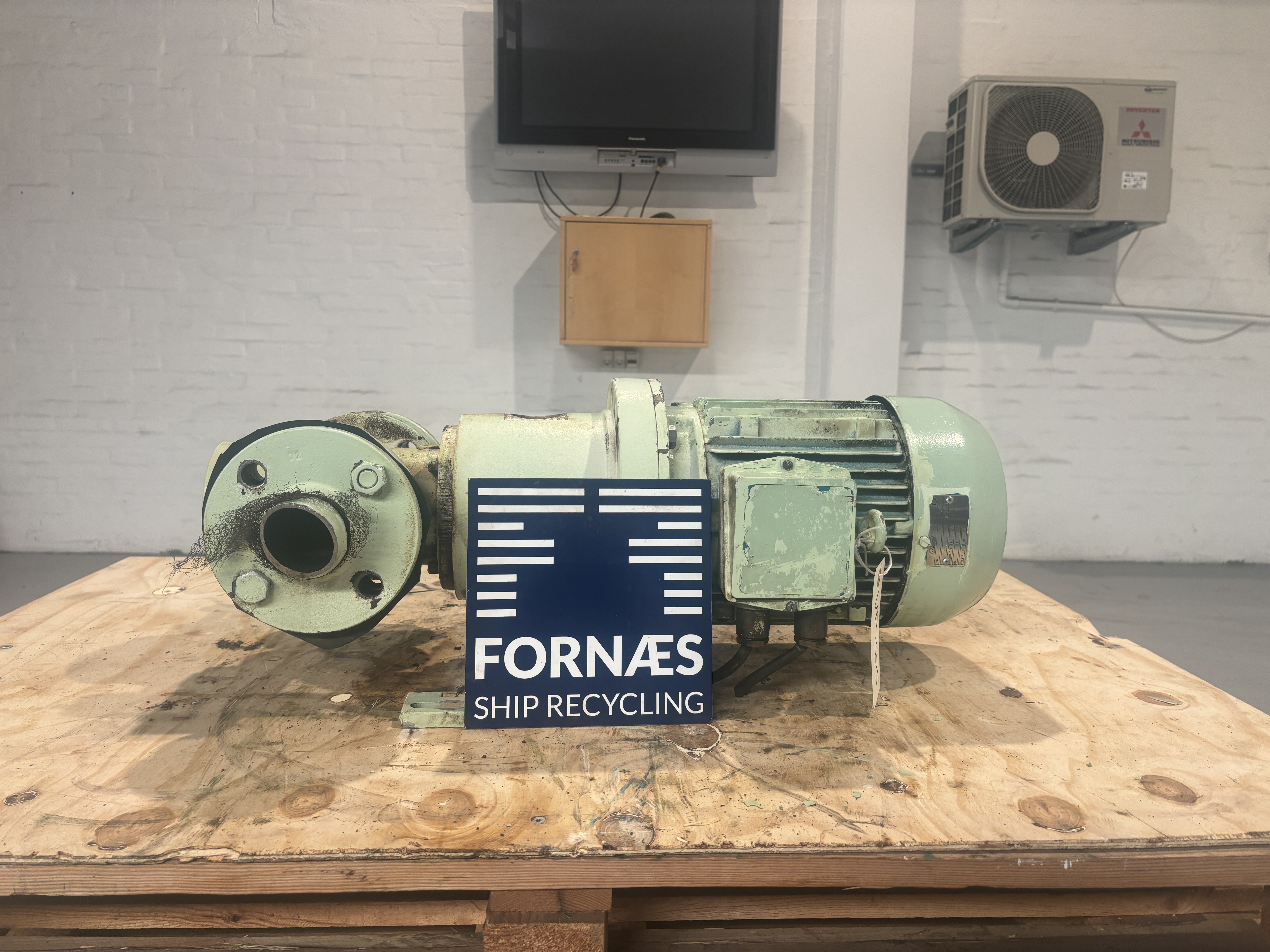 Kral - KF74.3A1A10BKU1