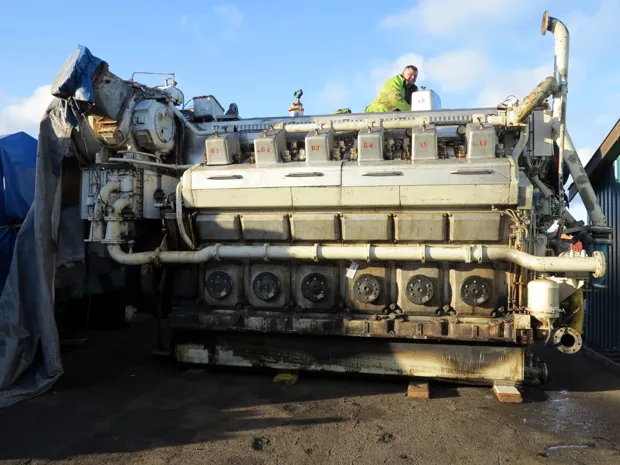Image 1 of 14 - Wärtsilä - 12V32LN (port)