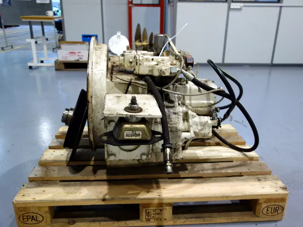 Image 5 of 7 - Twin Disc - MG 5111