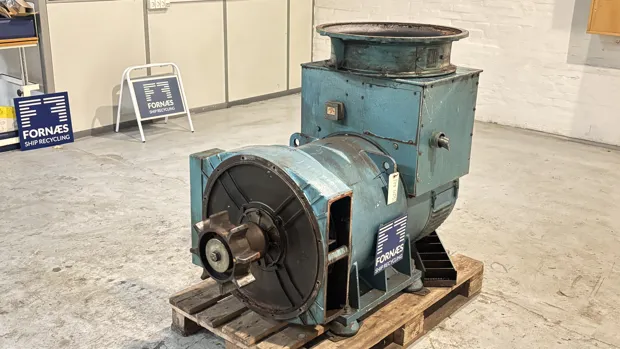 Image 2 of 8 - Stamford  - HC44C