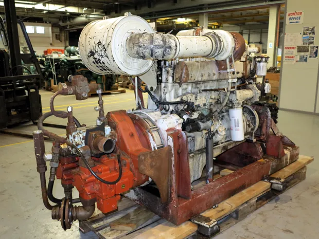 Image 2 of 10 - Cummins - NTA885