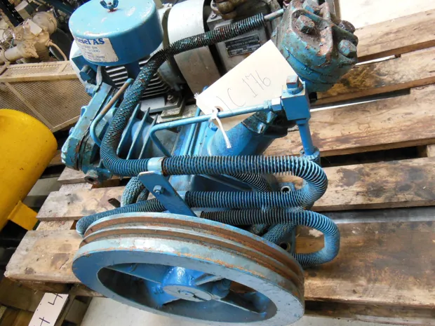 Image 2 of 2 - Ingersoll-Rand - type 30