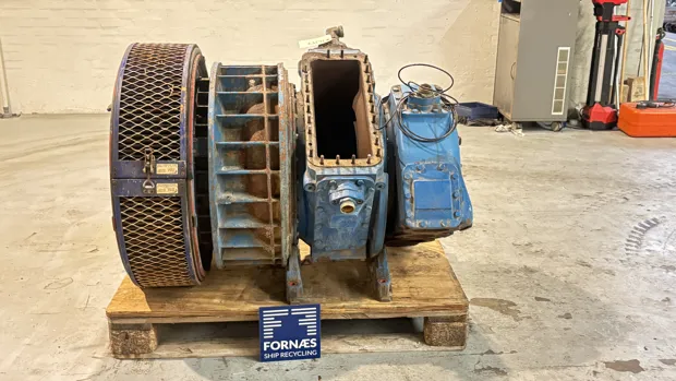 Image 4 of 9 - ABB - VTR254-11