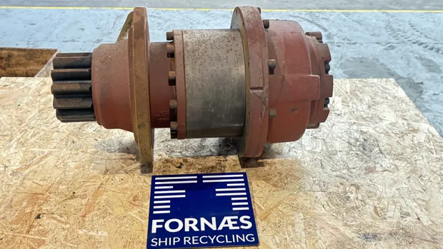 Image 6 of 9 - David Brown - 690108663