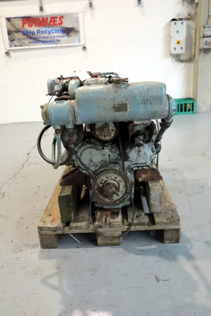 Image 2 of 5 - Deutz - 4 cyl.