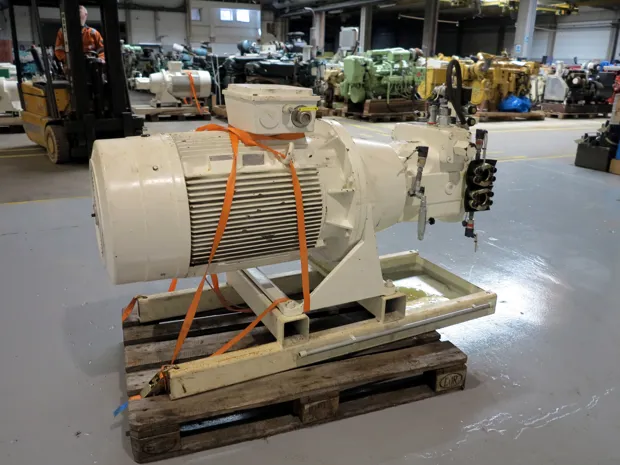 Image 4 of 7 - HP919