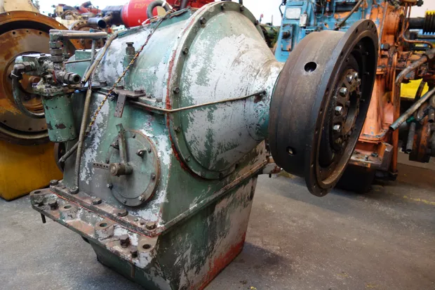 Image 1 of 6 - Ulstein - 220