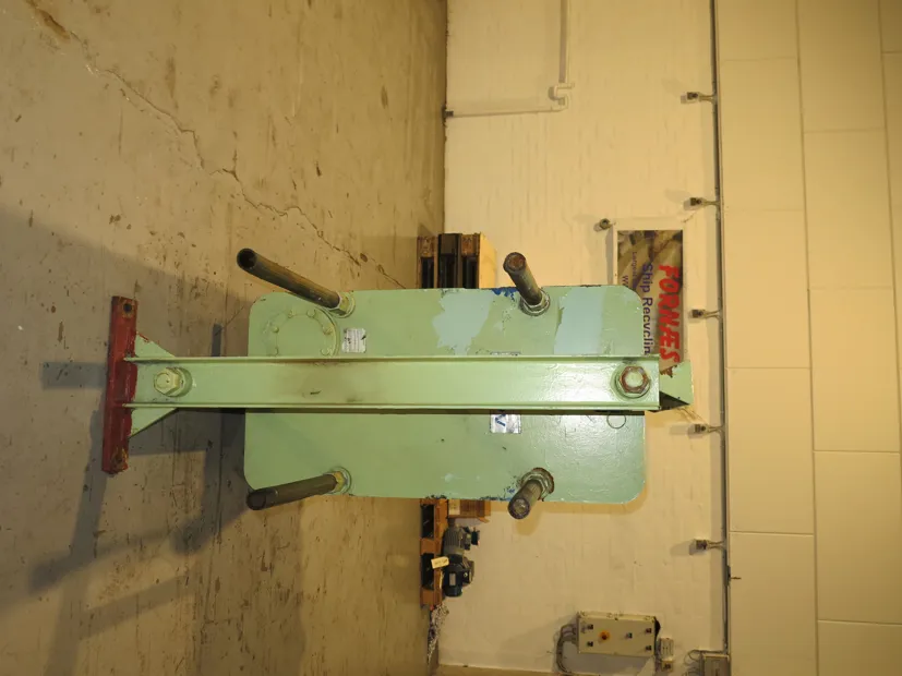 Image 5 of 5 - APV - K34