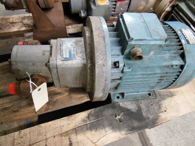 Image 1 of 4 - HP196