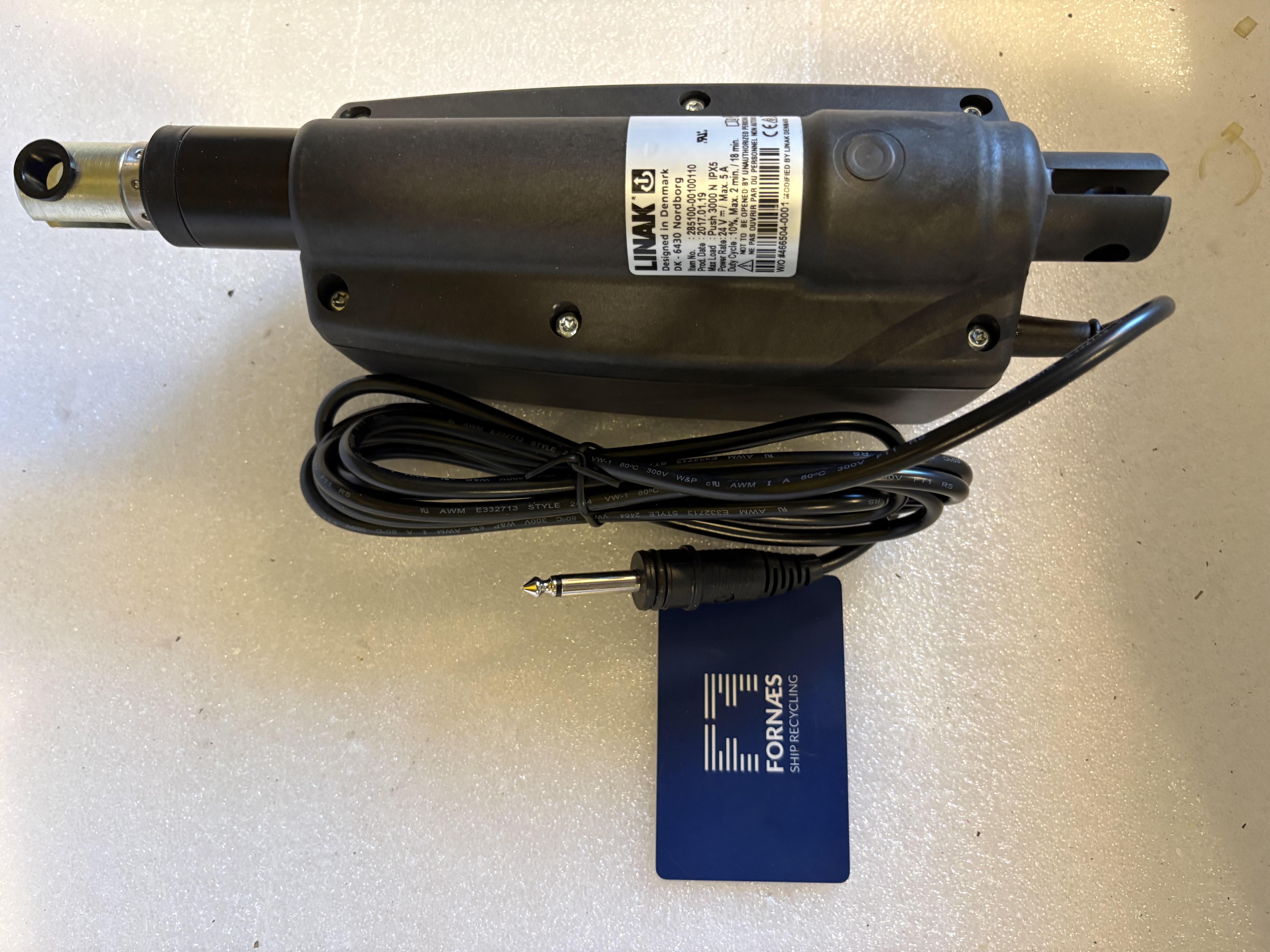 LINAK  -  M28100-110