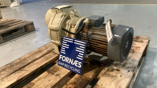 Image 4 of 5 - Azcue - CA50/5, no plate