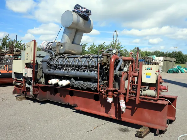 Image 5 of 9 - Deutz