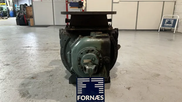 Image 4 of 8 - BBC - 201-2P