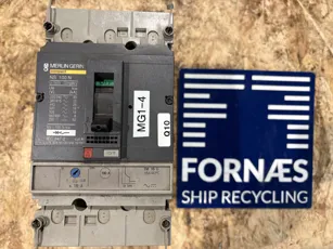 Merlin Gerin - Compact