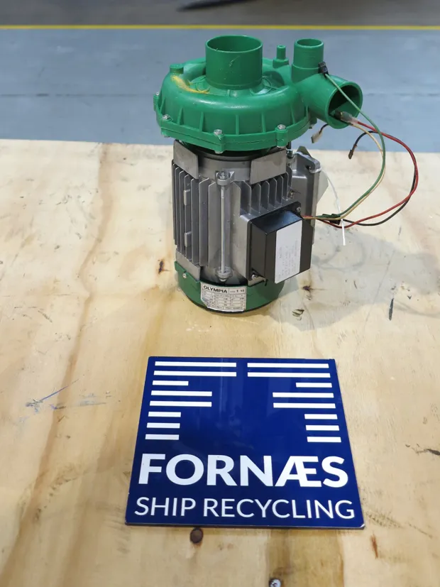 Image 1 of 4 - Olympia - T15