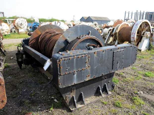 Image 1 of 6 - Trawl winch