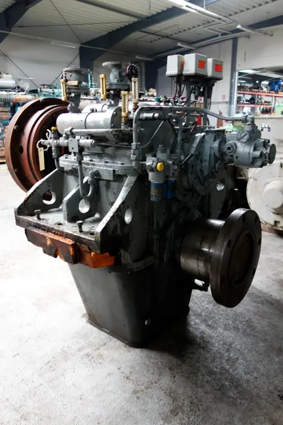 Image 4 of 5 - Reintjes - SUA 500