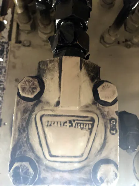 Image 5 of 8 - HS114