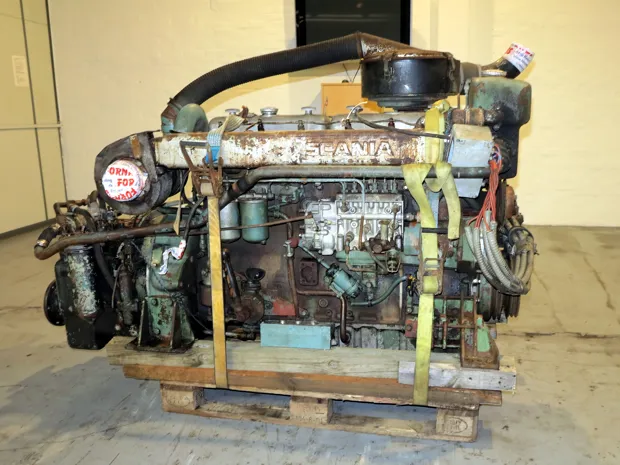 Image 1 of 8 - Scania - DS11 R82ABV